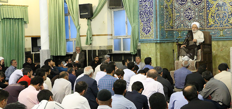 استاد انصاریان: خودنگهداری، شرط گشایش فیوضات الهی بر انسان/ مسئولی که ثروت‌اندوزی می‌کند، به سمت کشش‌های غلط شیطانی در حرکت است